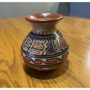 Vintage Chorotega Guaitil Costa Rica 5” Folk Art Pottery Pot Vase